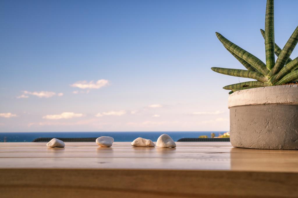 Akemi Luxury Villa Циливи Екстериор снимка