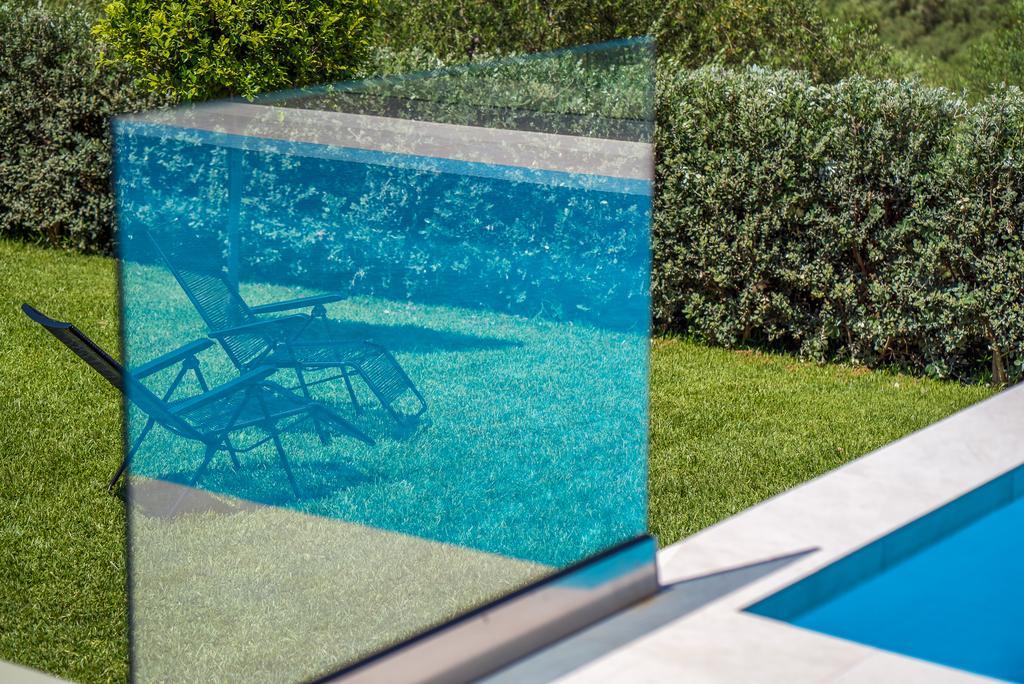 Akemi Luxury Villa Циливи Екстериор снимка